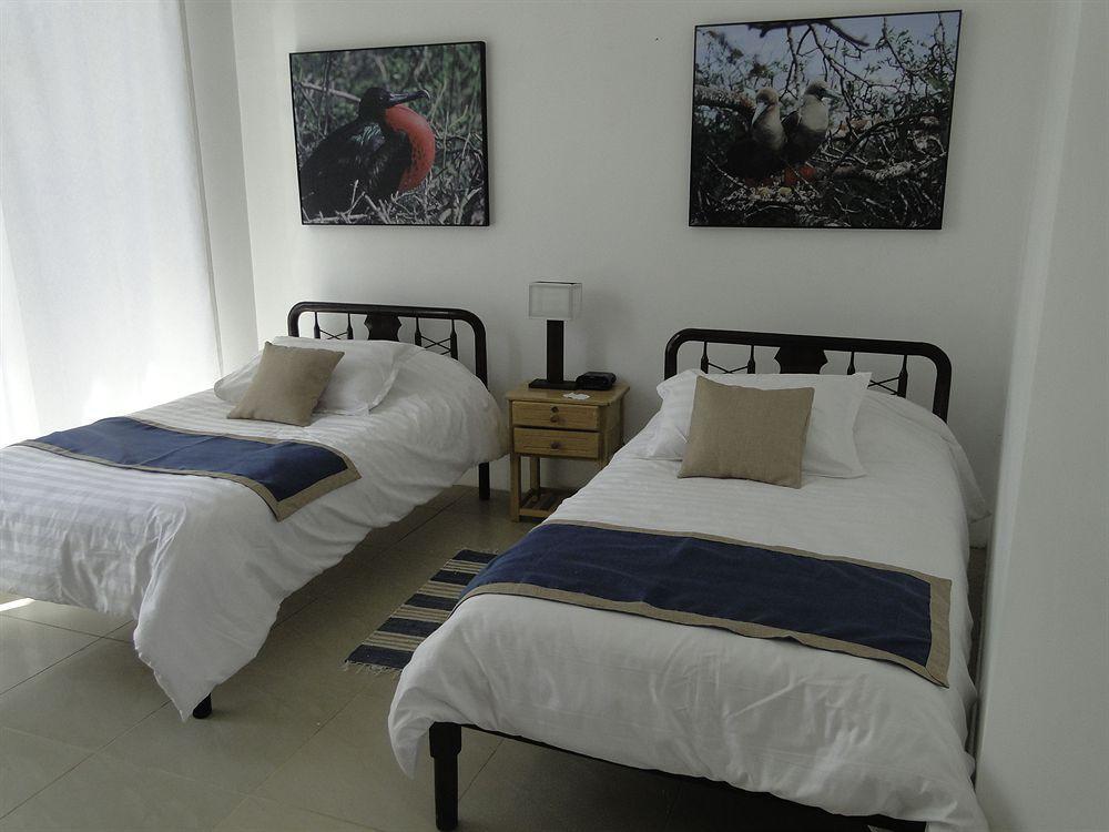 Hotel Albemarle Puerto Villamil Buitenkant foto