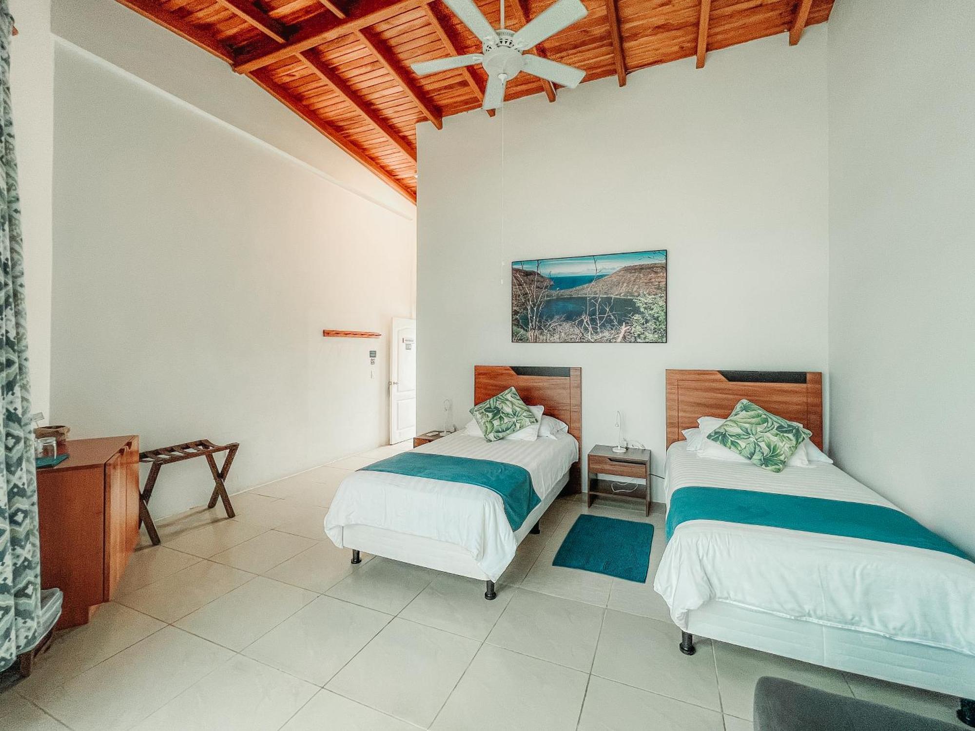 Hotel Albemarle Puerto Villamil Buitenkant foto