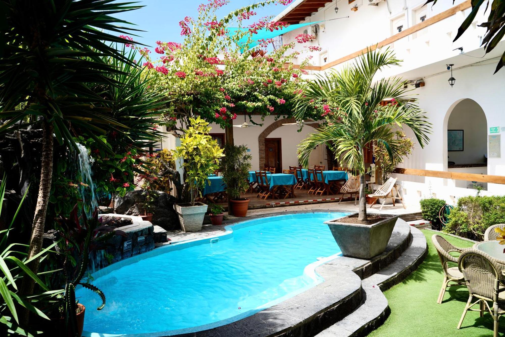 Hotel Albemarle Puerto Villamil Buitenkant foto