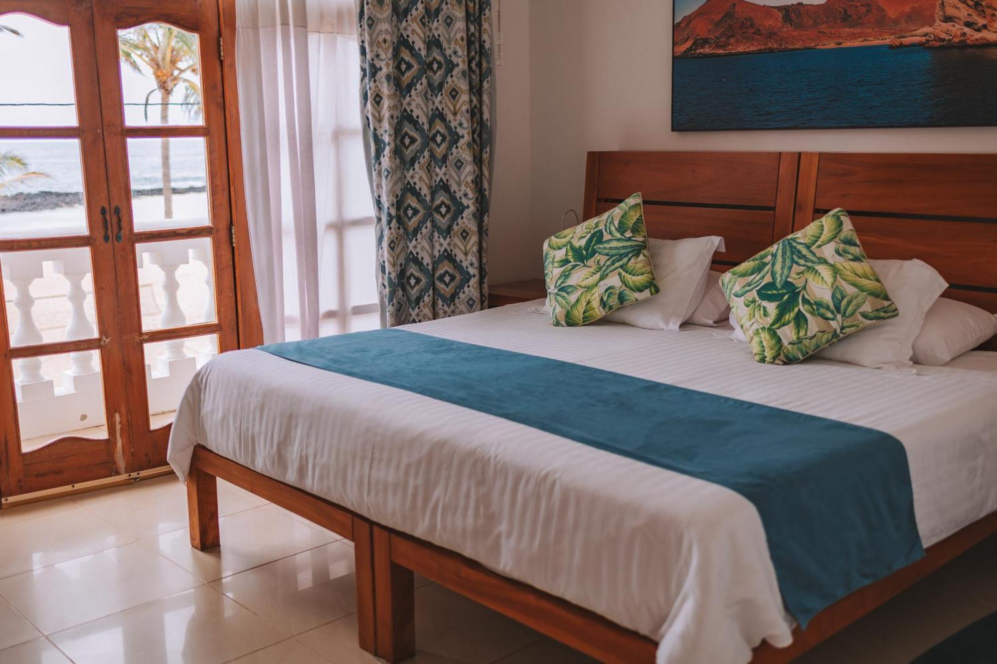 Hotel Albemarle Puerto Villamil Buitenkant foto