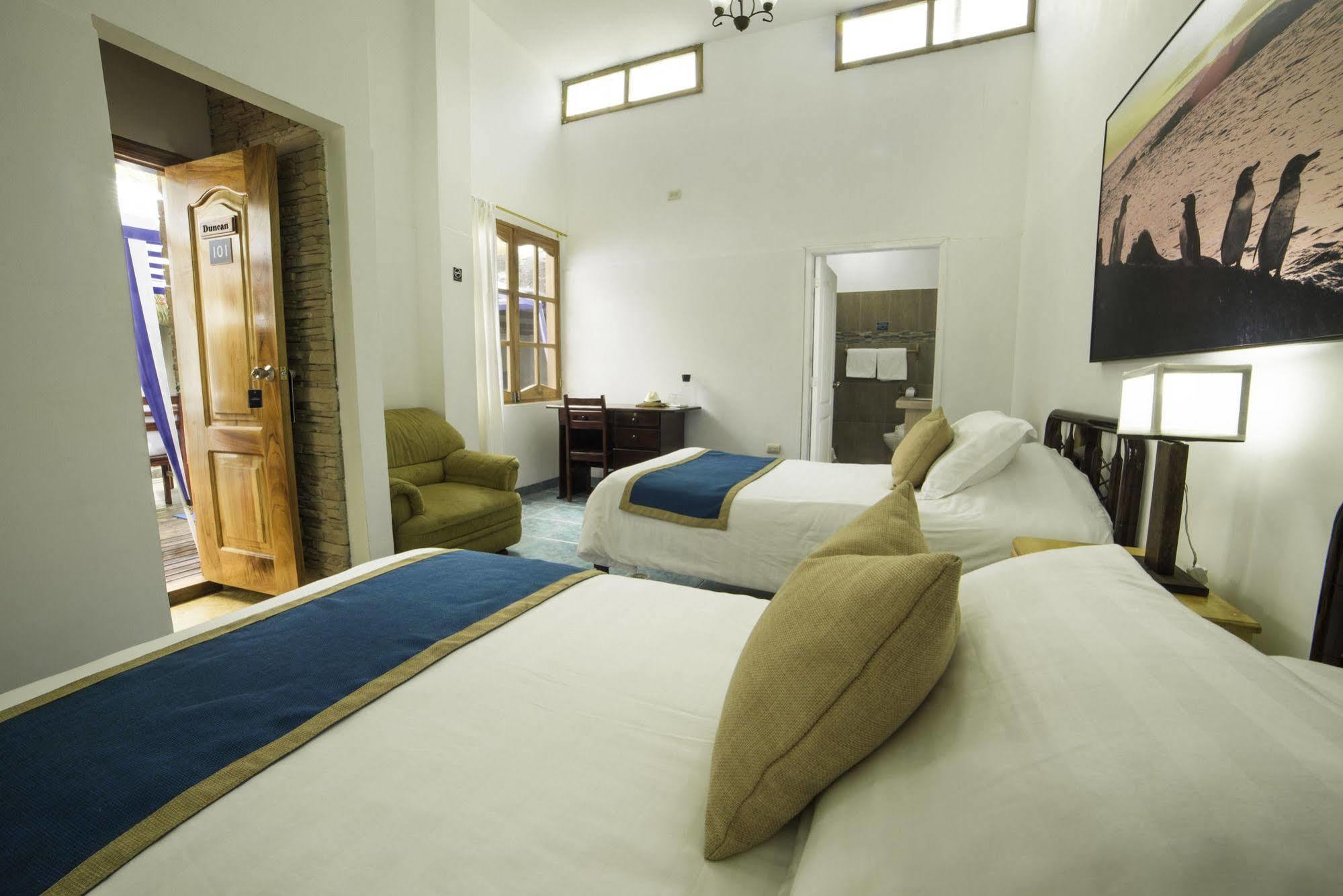 Hotel Albemarle Puerto Villamil Buitenkant foto